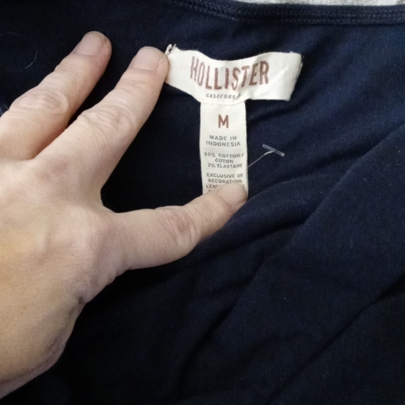 Hollister top - Picture 3 of 3